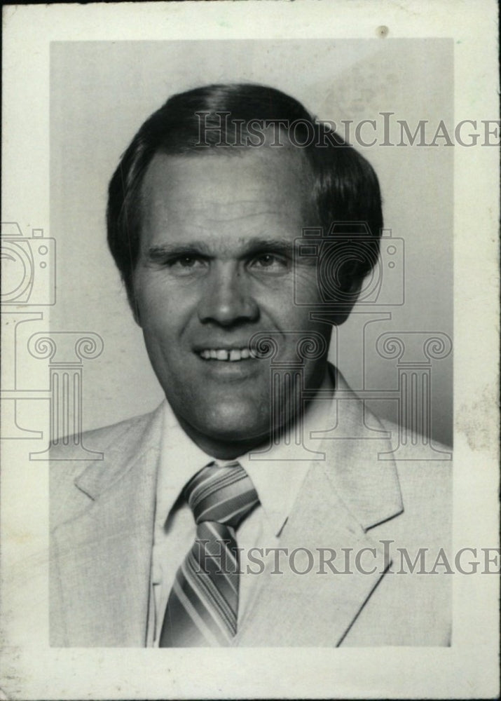 1986 Press Photo Al Molde Eastern Illinois University - RRW74989 - Historic Images