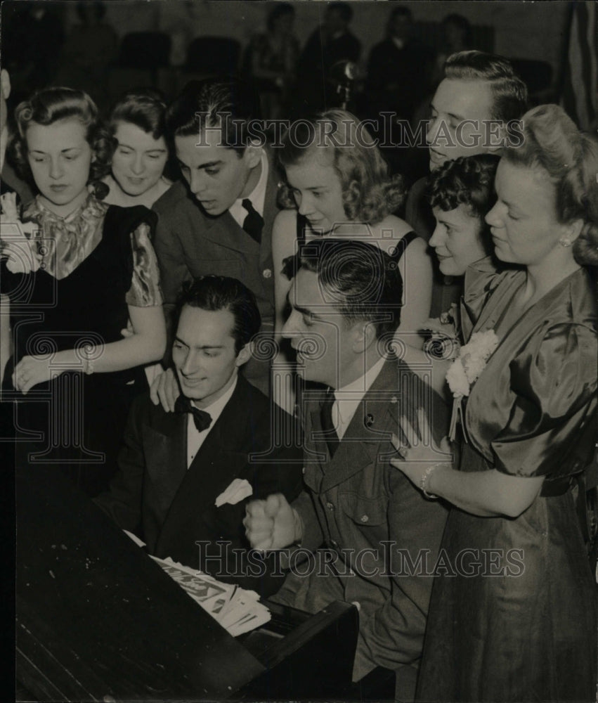 1947 Press Photo Military Ball Piano Harmony People - RRW75009 - Historic Images