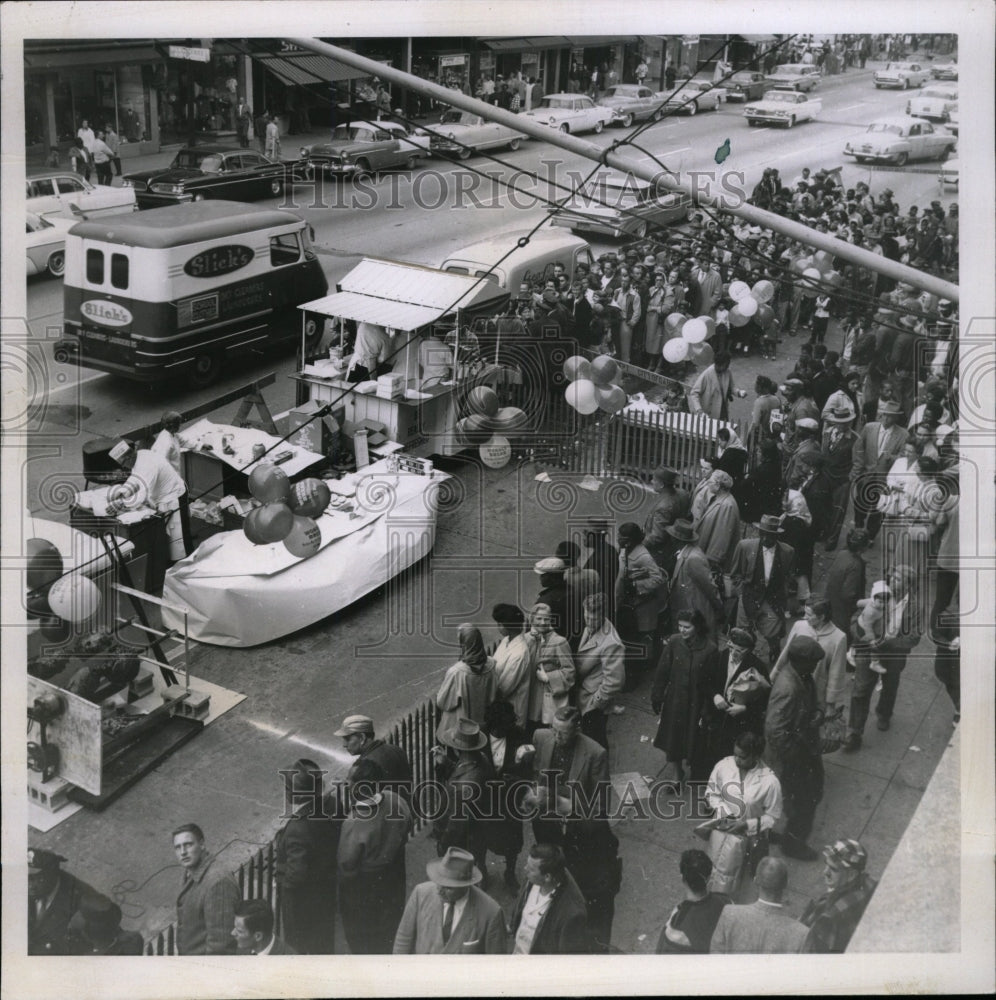 1959 Press Photo Downtown Gary carnival steel strike - RRW75039 - Historic Images