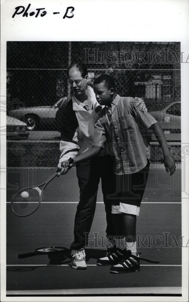 1995 Press Photo Shannon Young Paul Mac Donald Tennis - RRW75267 - Historic Images