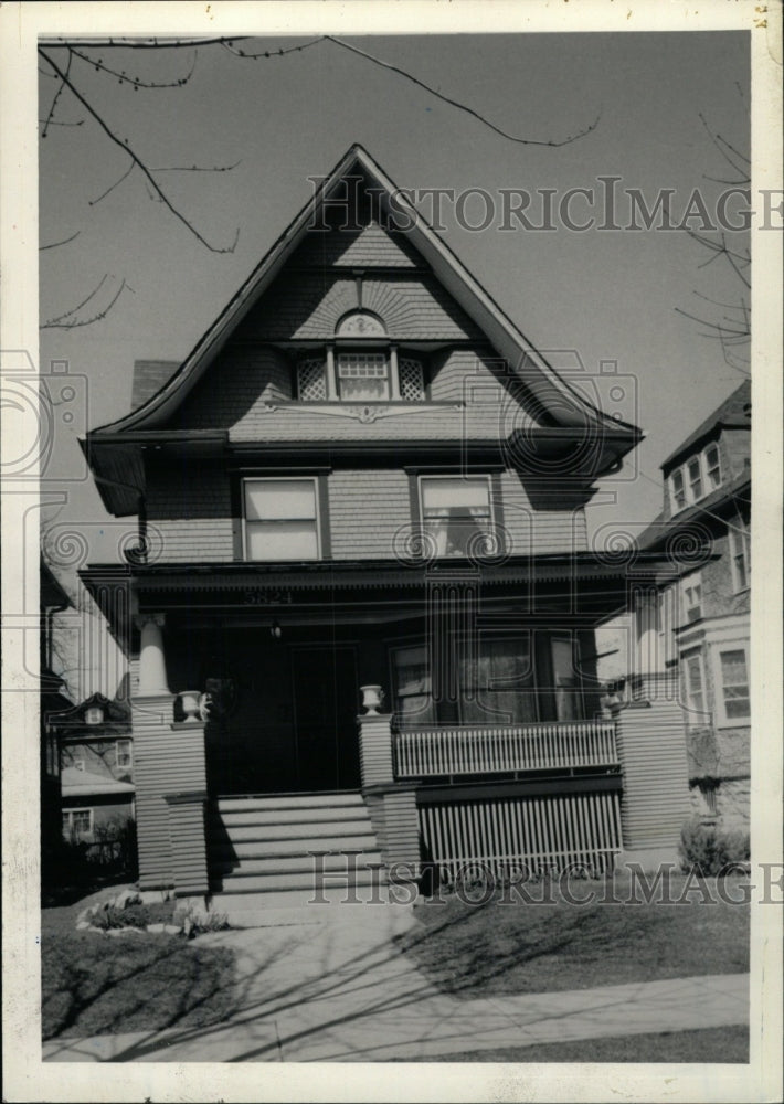 1988 Press Photo Qualify House Principal Payment Home - RRW76111 - Historic Images