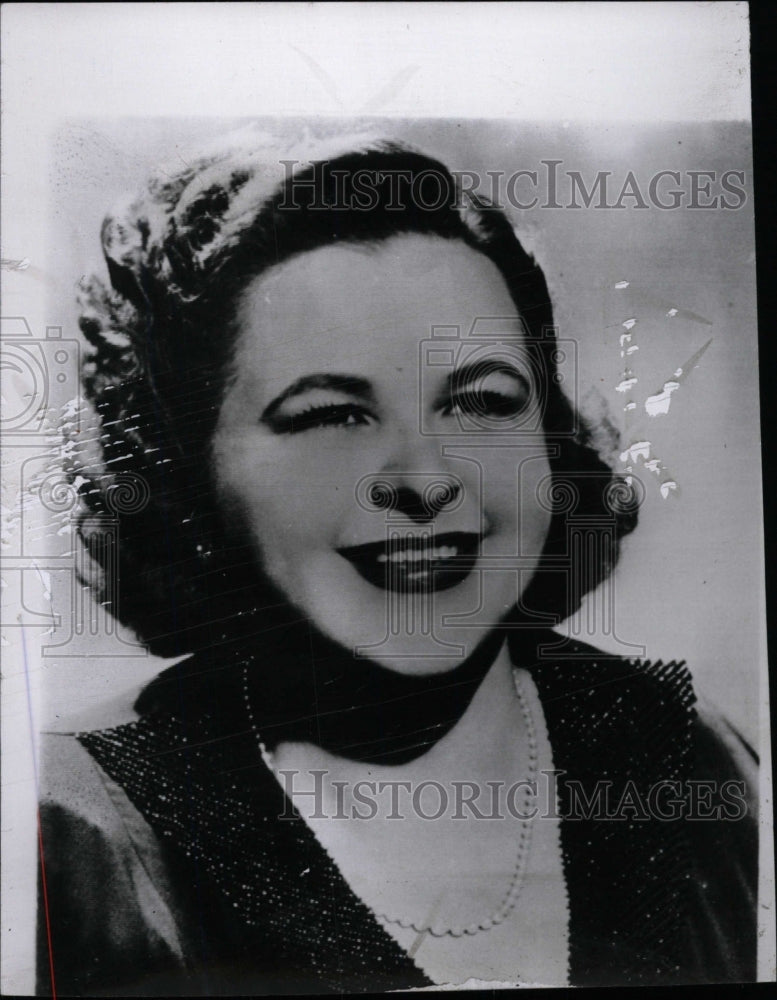 1956 Press Photo Kathryn Smithe Kate Singer America - RRW76163 - Historic Images