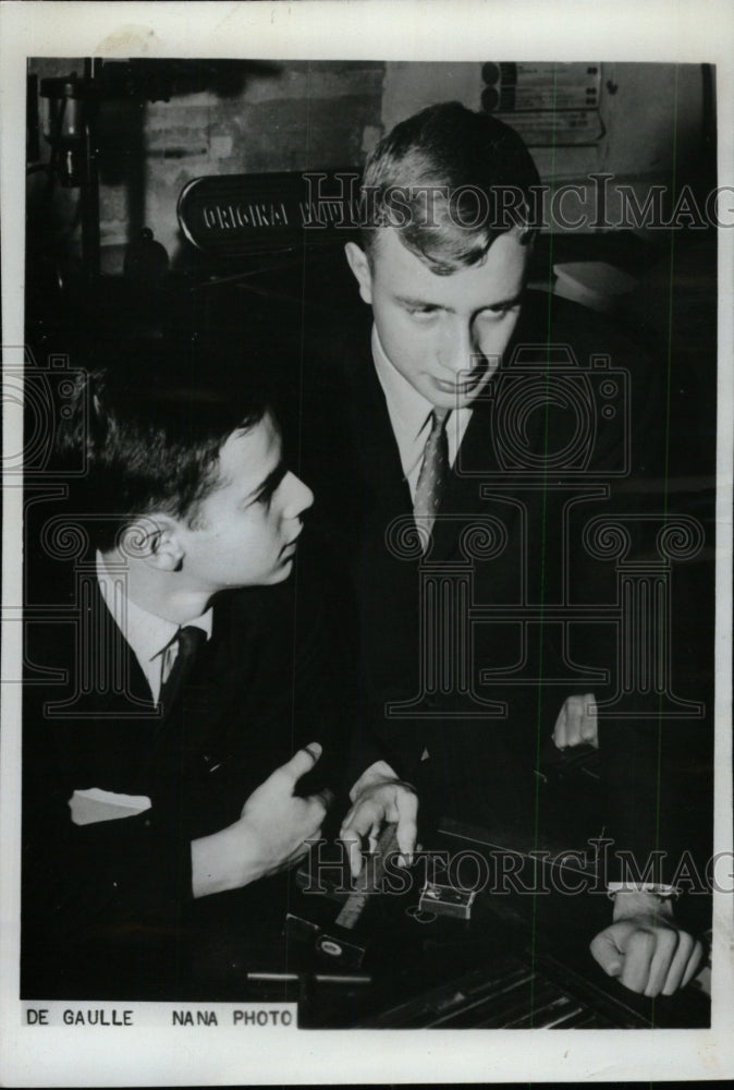 1965 Press Photo Student Editor Charles de Gaulle - RRW76361 - Historic Images