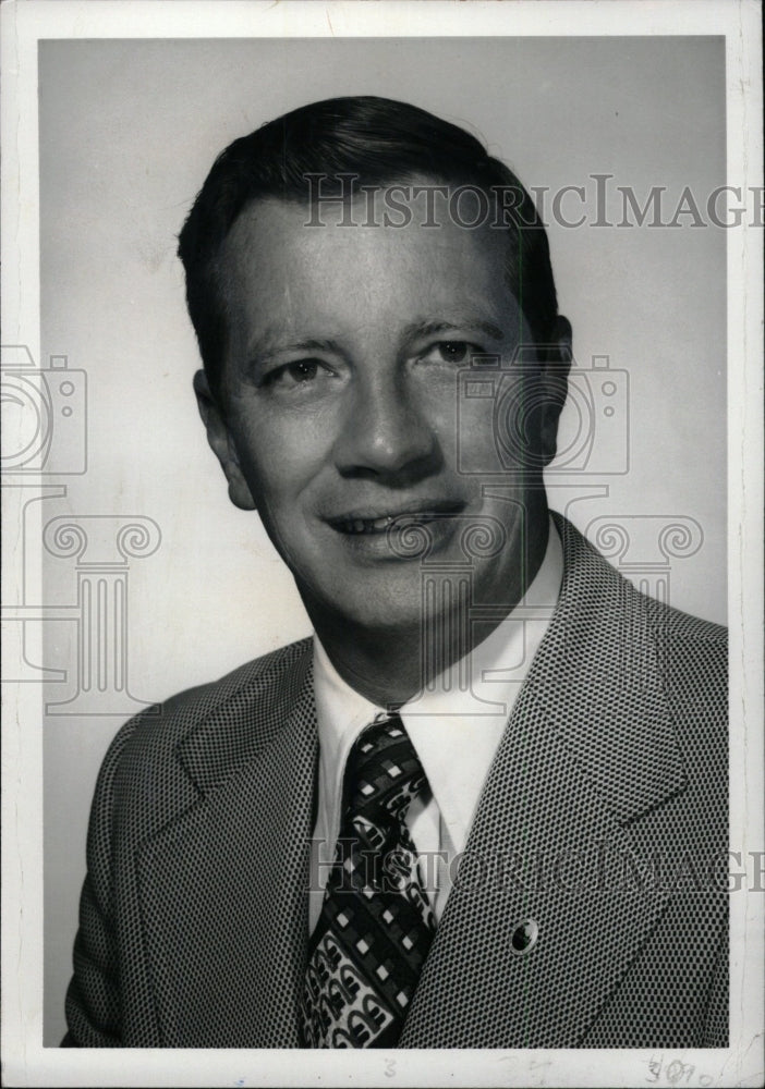 1972 Press Photo UNRA Treasurer Jerry Rozema - RRW76453 - Historic Images