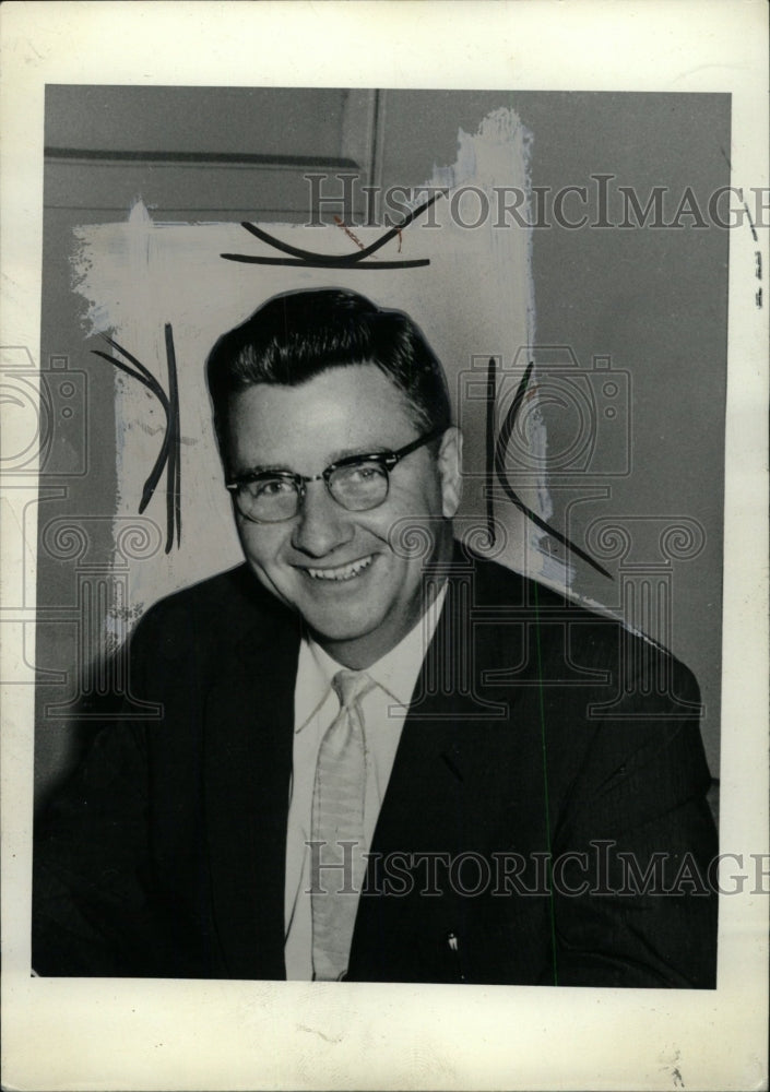 1969 Press Photo Clarence Pat Hanlon,Trenton Mayor - RRW76715 - Historic Images