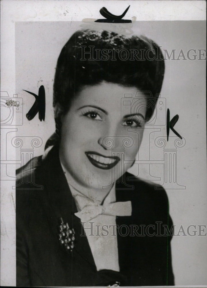 1954 Press Photo Licia Albanese Italian Opera Soprano - RRW76937 - Historic Images