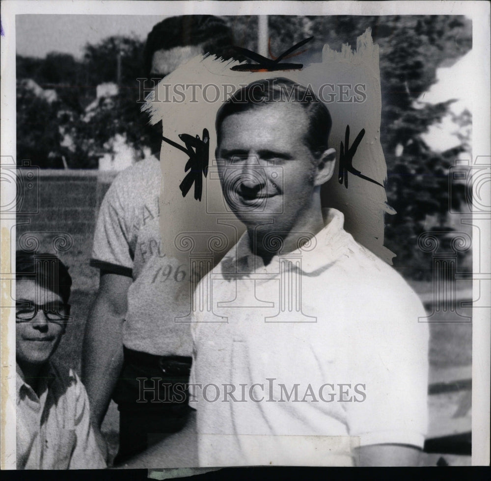 1971 Press Photo Bishop Gallager High School Coach - RRW77031 - Historic Images