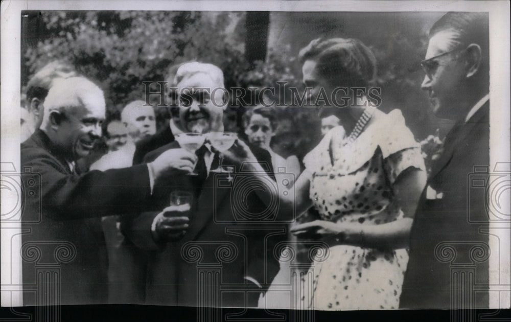 1955 Press Photo Man And Woman Toast At Geneva Summit - RRW77127 - Historic Images