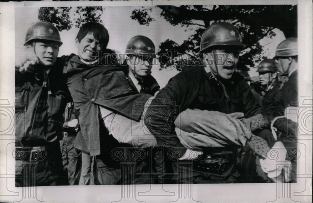 1964 Press Photo Protest Nuclear Sub in Japan - RRW77153 - Historic Images