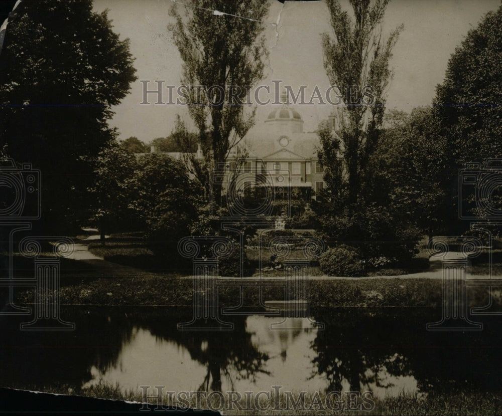 Press Photo The Home In The Wood - RRW77789 - Historic Images