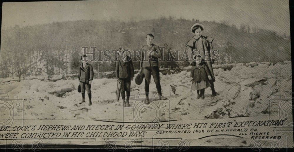 1909 Press Photo Dr Cook Family - RRW78201 - Historic Images