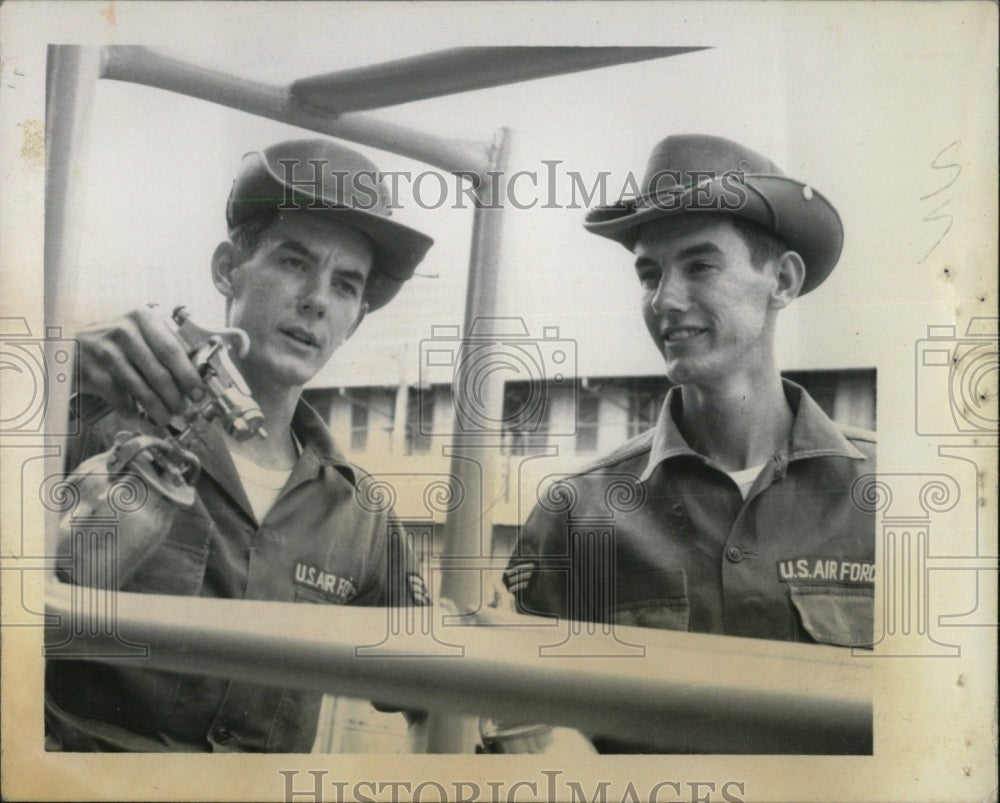 1967 Press Photo Twin Brothers Leslie &amp; Lester Lehr - RRW78209 - Historic Images