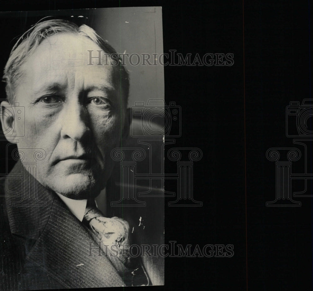 1929 Press Photo Senator William King Author Accompany - RRW78607 - Historic Images
