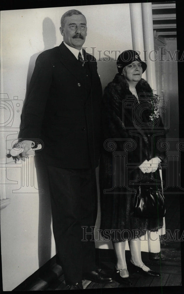 1930 Press Photo Sir Ronald Lindsay American New York - RRW78623 - Historic Images