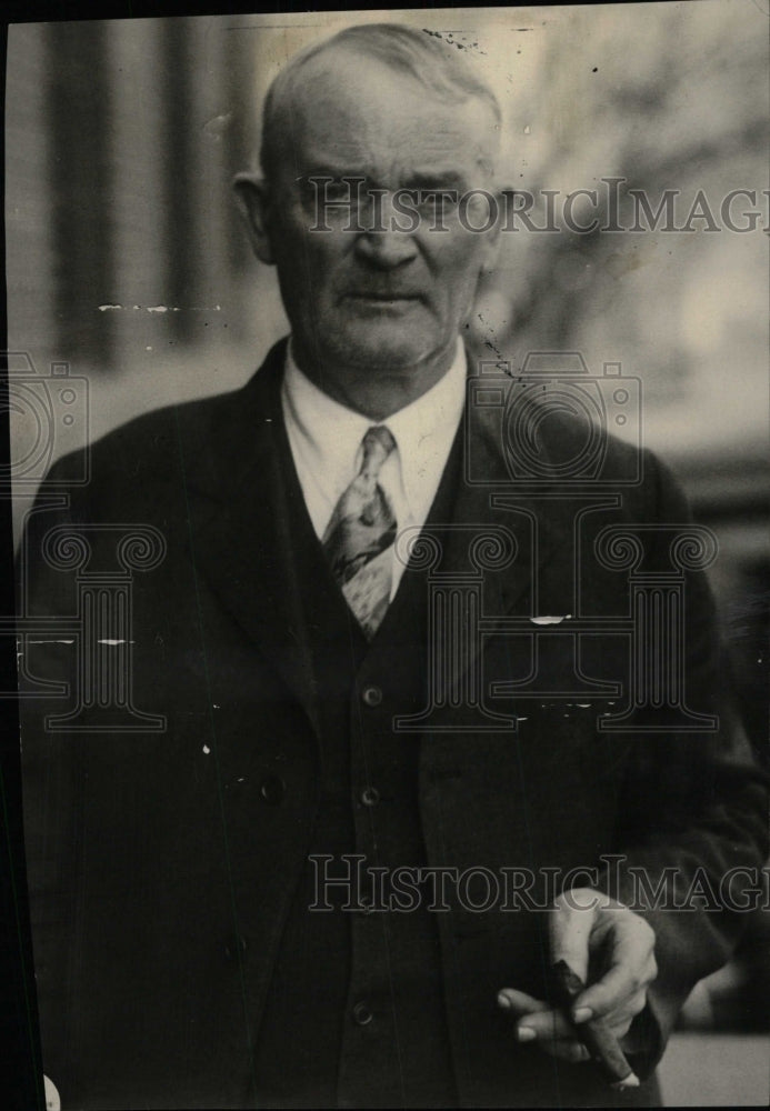 1934 Press Photo George Griffin district court clerk - RRW78983 - Historic Images