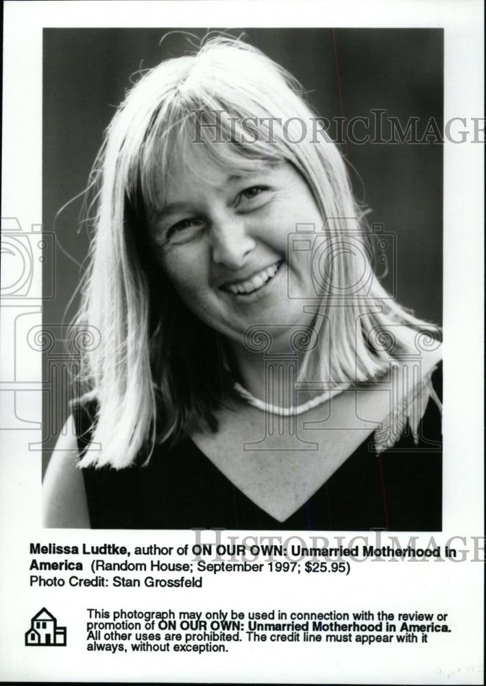 1997 Press Photo Melissa Ludtke author Unmarried Mother - RRW79275 - Historic Images