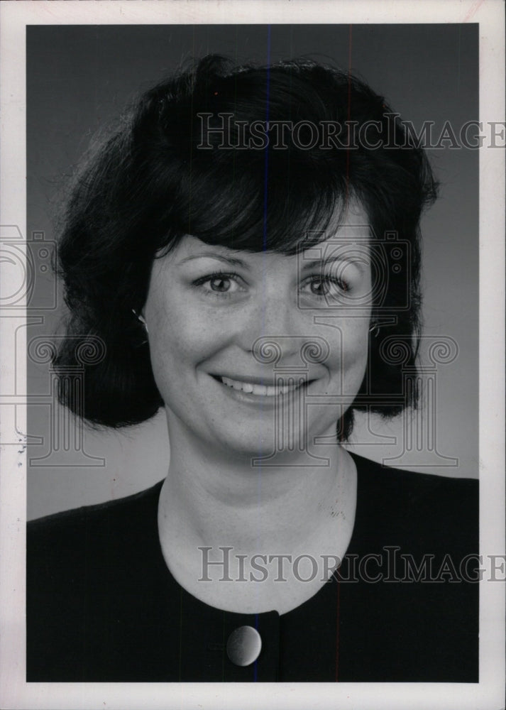 1990 Press Photo Corinne Johnson Executive - RRW79315 - Historic Images