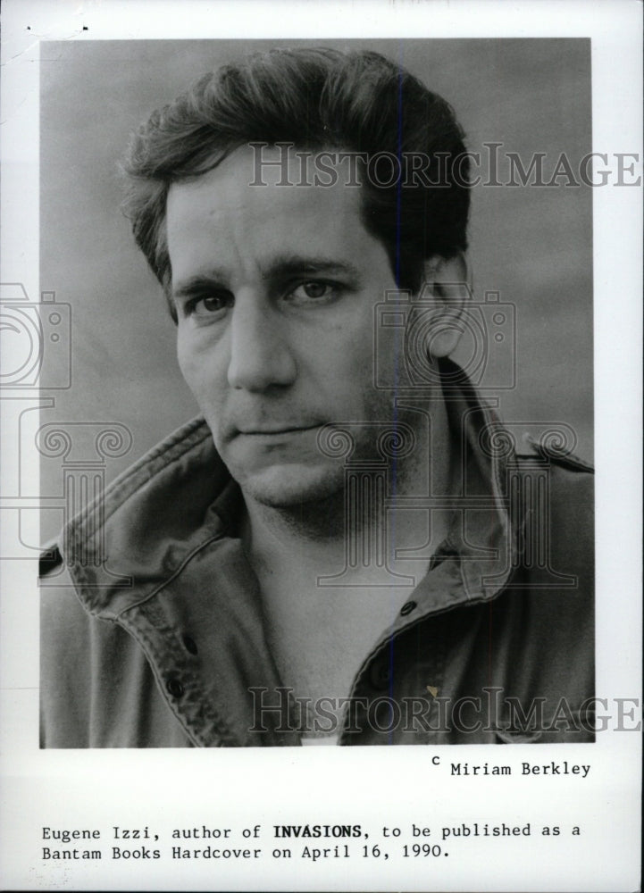 1990 Press Photo Eugene Izzi, author of &quot;Invasions&quot; - RRW79719 - Historic Images