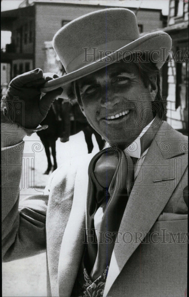 1987 Press Photo George Hamilton America Televison Film - RRW79773 - Historic Images