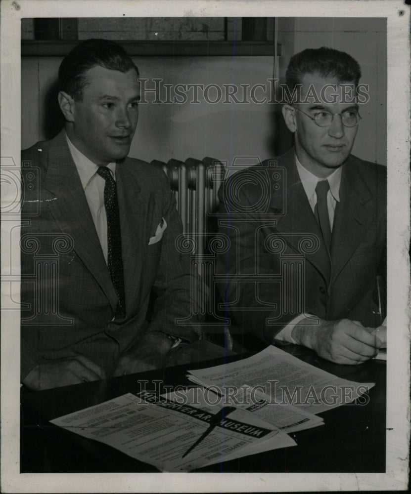 1944 Press Photo Thomas Knowles Otto Bach Denver Museum - RRW80159 - Historic Images