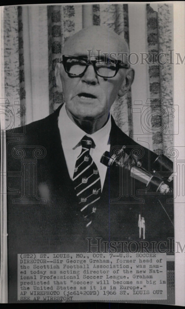 1966 Press Photo US Soccer director sir George Graham - RRW80187 - Historic Images