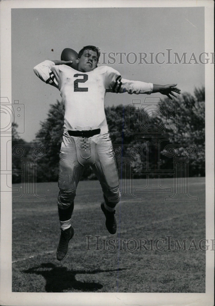 Press Photo Don Freguson Letterman ISL Gunter Playing - RRW80401 - Historic Images