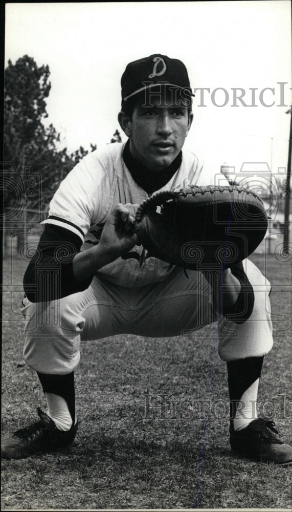 1966 Press Photo Bob Titznor catcher baseball player - RRW80465 - Historic Images