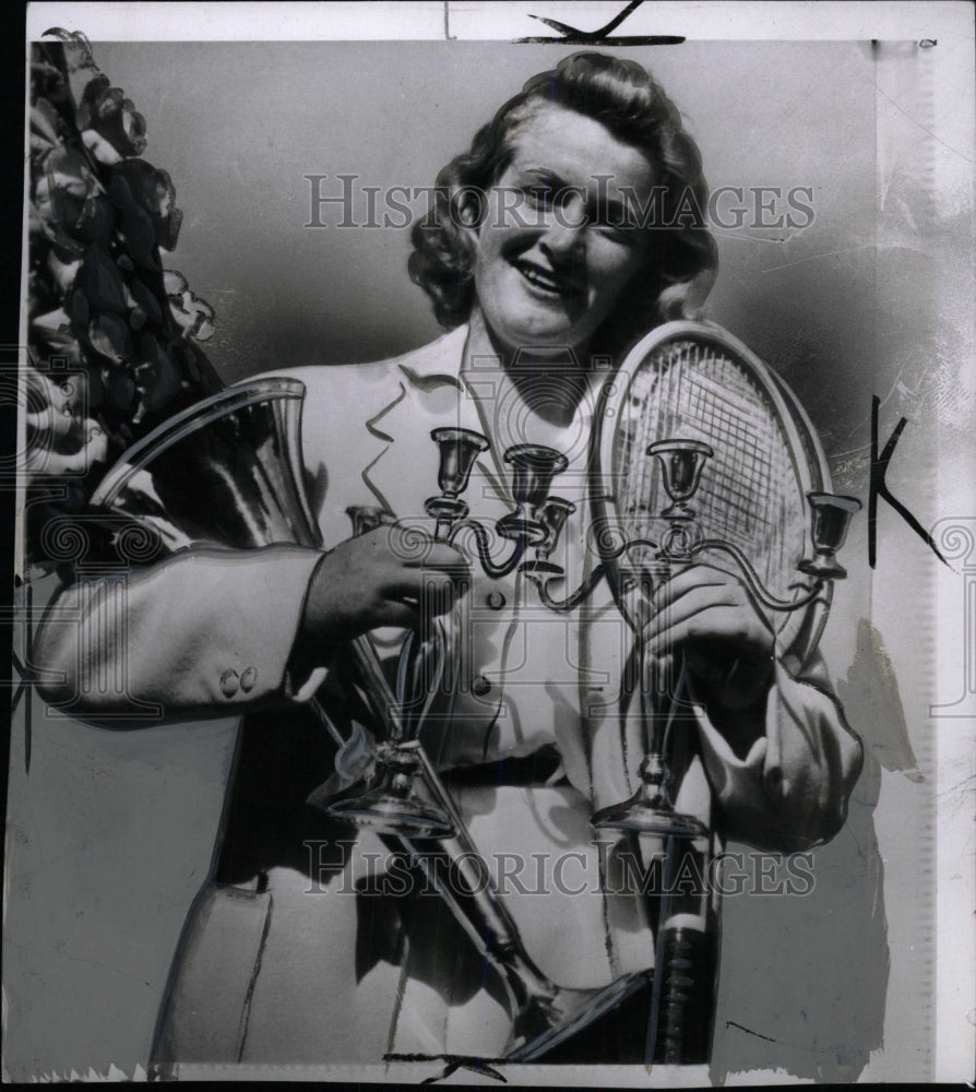 1941 Press Photo Pauline May Betz Addie American Moody - RRW80627 - Historic Images