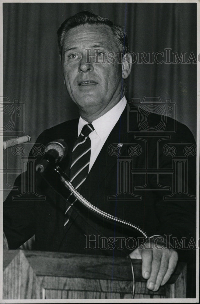 1989 Press Photo John Love Politician Lawyer Virgina - RRW80683 - Historic Images