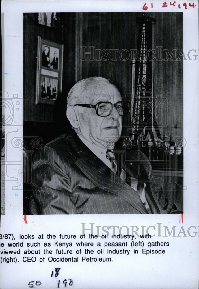 1988 Press Photo Armand Hammer business Occidental CEO - RRW80687 - Historic Images