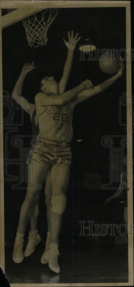 1949 Press Photo Vince Boryla New York Knicks player - RRW80743 - Historic Images