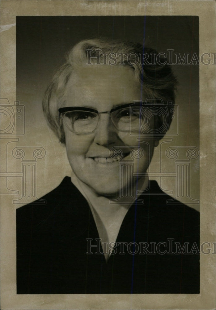 1967 Press Photo Sister Esther Marie Goodrow - RRW81125 - Historic Images