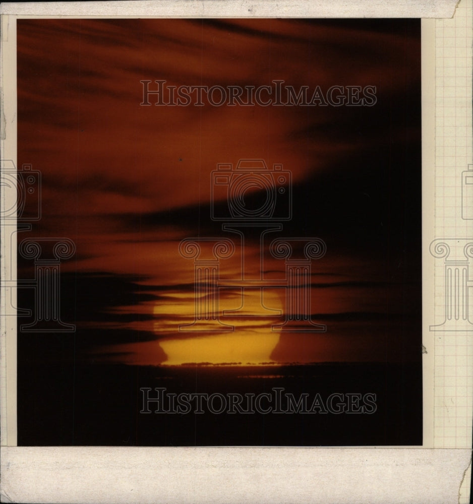 1982 Press Photo Sunsets Michigan - RRW81463 - Historic Images