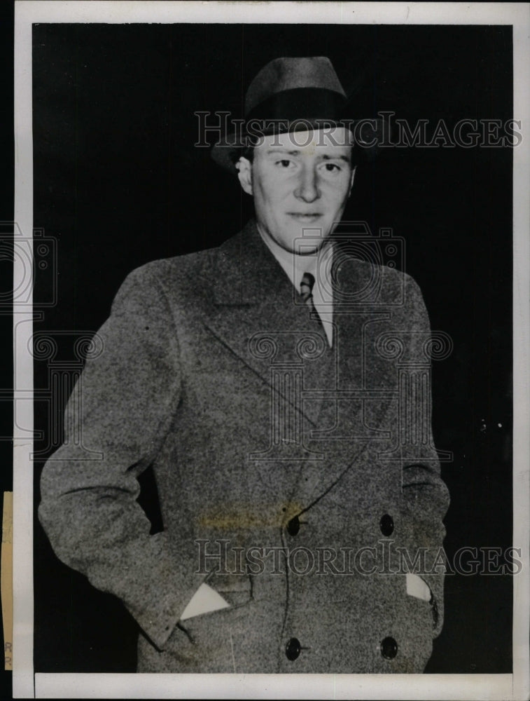 1934 Press Photo Prince Charles Sweden arrives wedding - RRW81545 - Historic Images