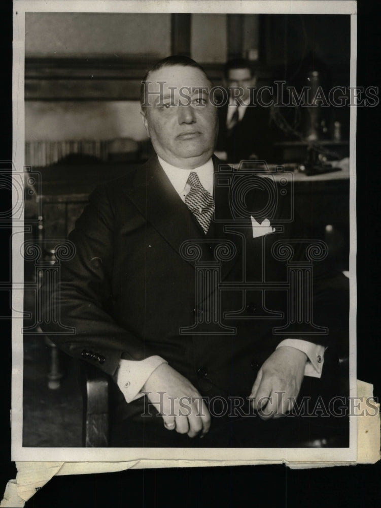 1928 Press Photo Judge Cliff Chicago Oil EJ Lehman Quiz - RRW81631 - Historic Images