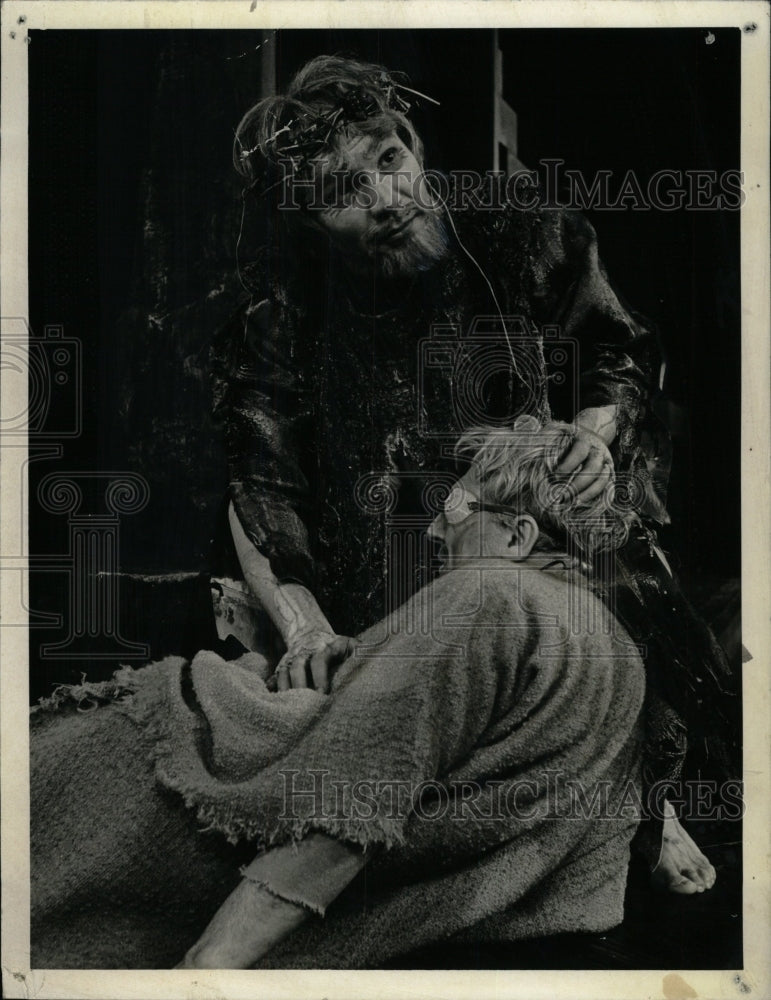 1964 Press Photo John Colicos in &quot;King Lear.&quot; - RRW81729 - Historic Images