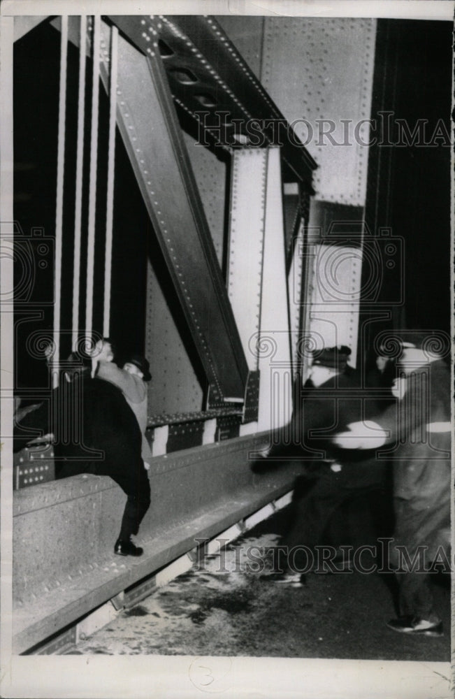 1968 Press Photo Hatless William Pauline White Stone - RRW81885 - Historic Images