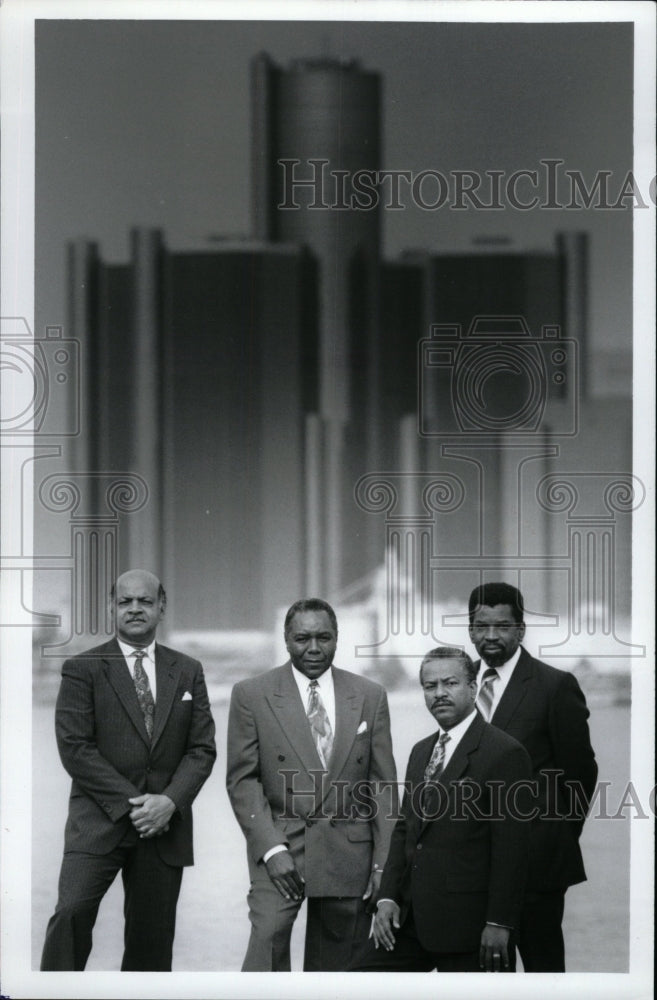 1992 Press Photo Sentkemen Detroit Belle Isle Equestria - RRW81991 - Historic Images