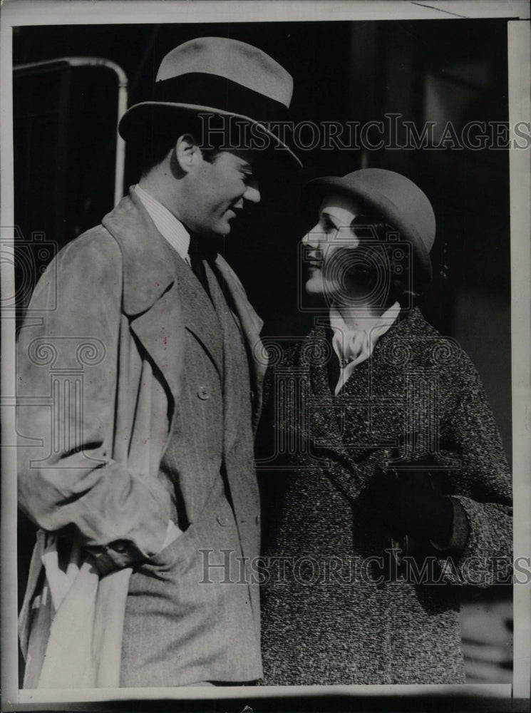 1933 Press Photo Buddy Rogers Mary Brian met station - RRW82111 - Historic Images