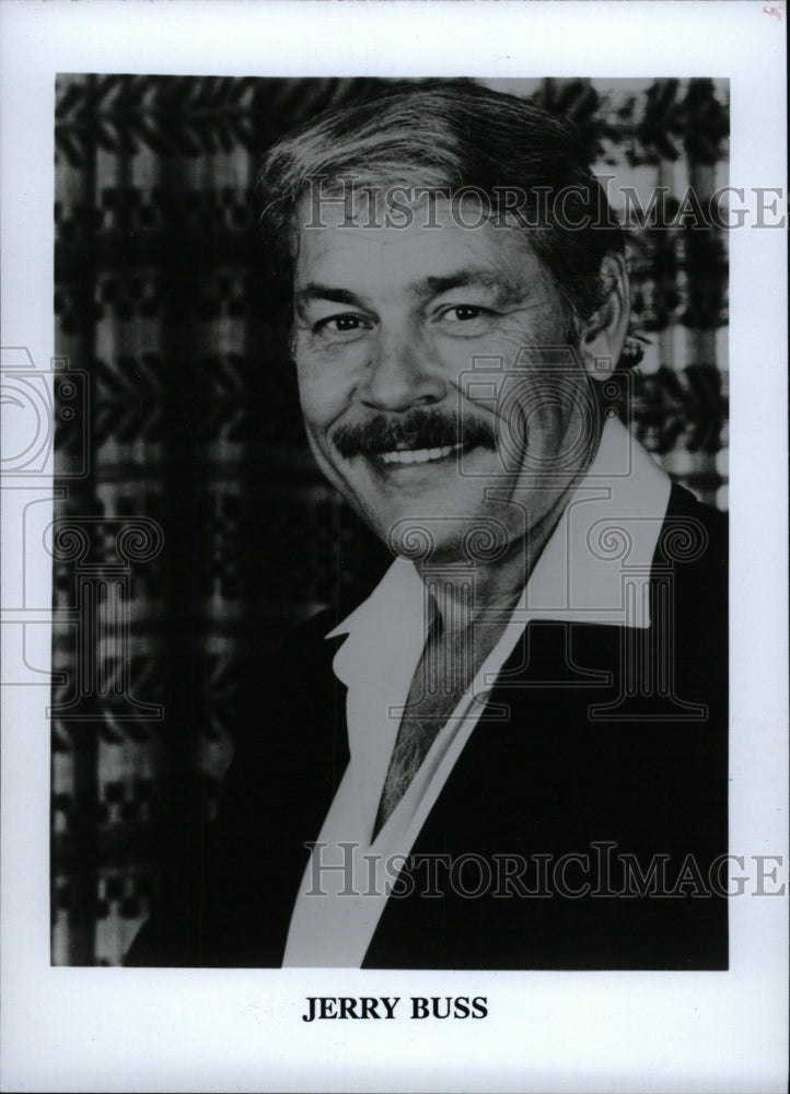 1979 Press Photo Gerald Hatten Buss Businessman Chemist - RRW82211 - Historic Images