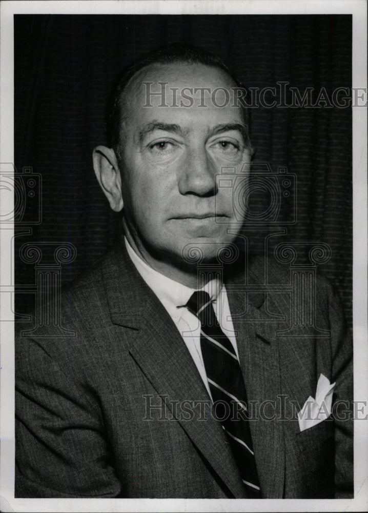 1963 Press Photo Joseph Standart advertise executive - RRW82229 - Historic Images