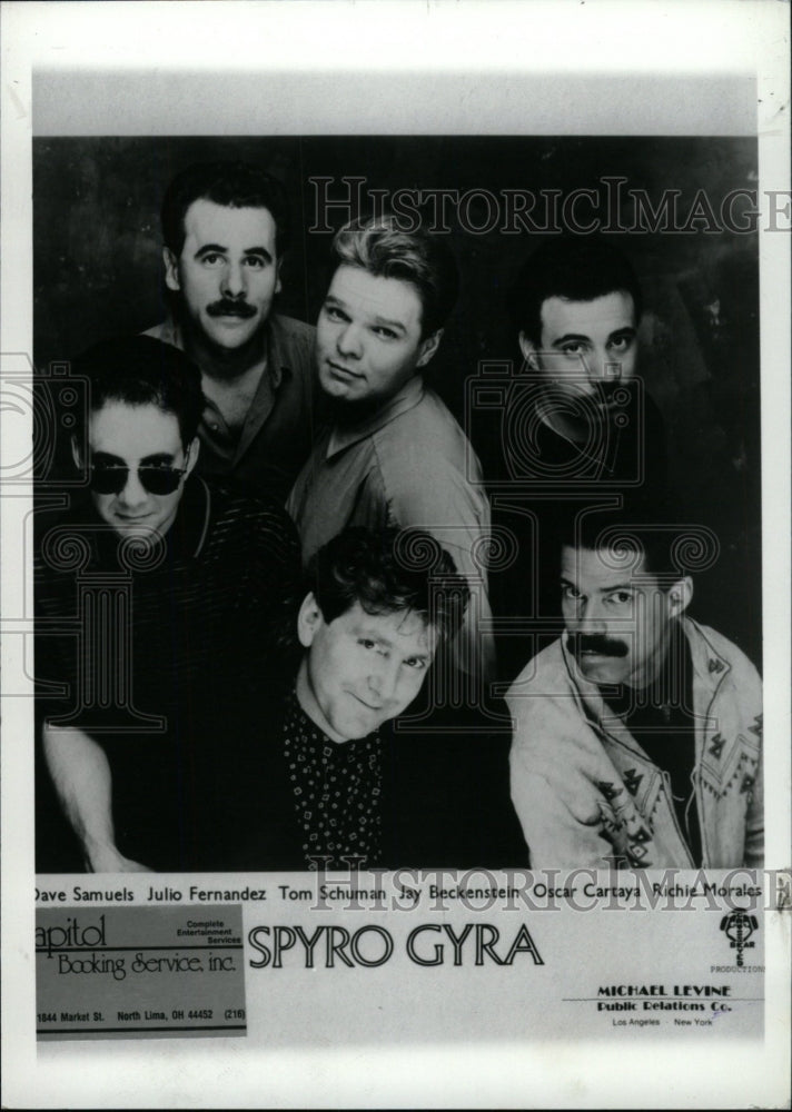 1988 Press Photo Spyro Gyra Entertainers Jazz Fusion - RRW82289 - Historic Images