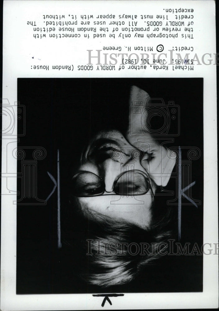 1982 Press Photo Michael Korda (Author) - RRW82315 - Historic Images