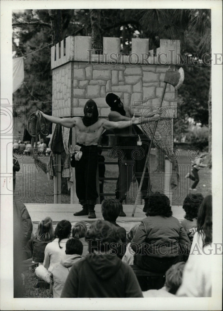 1984 Press Photo Smee Blogg Medieval Fair Sarasota ACTS - RRW82559 - Historic Images