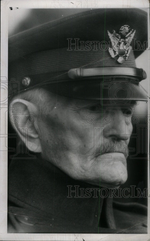 1942 Press Photo John Pershing listening Roosevelt - Historic Images