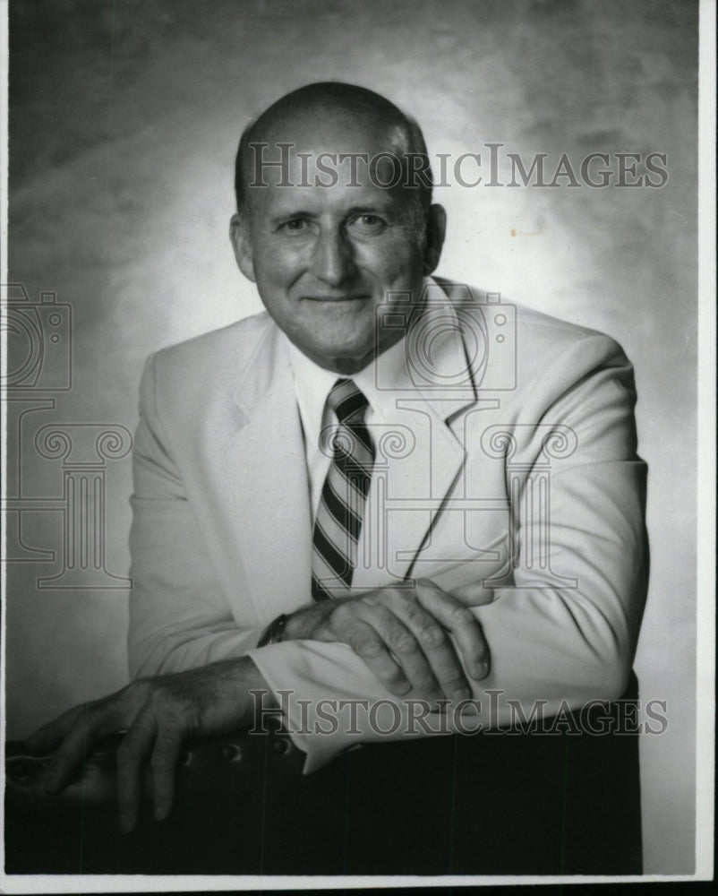 1983 Press Photo Ronald Norman Barkley Politician smile - RRW83083 - Historic Images