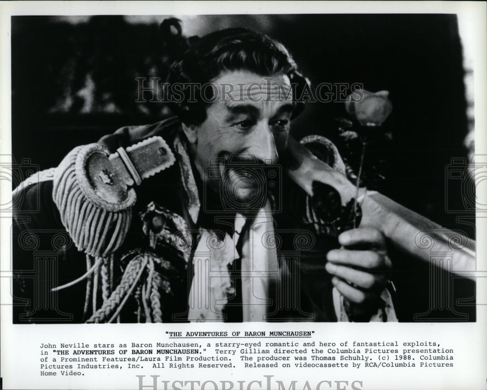 1990 Press Photo John Nevile Baron Munchausen Actor - RRW83341 - Historic Images