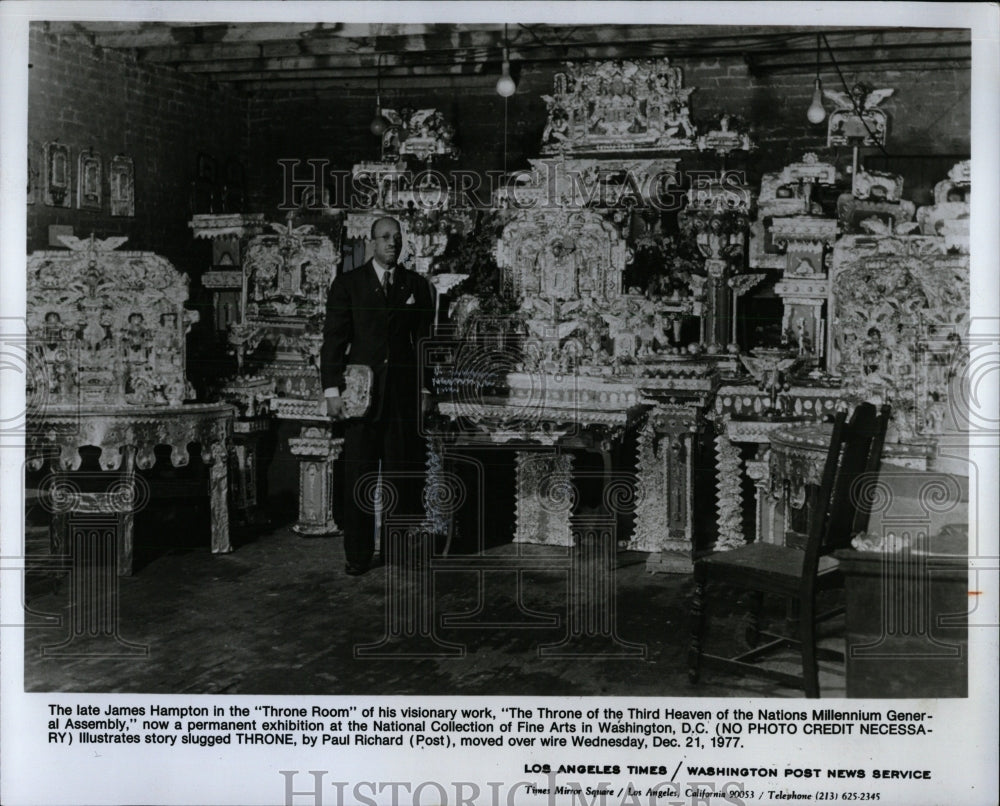 1978 Press Photo JAMES HAMPTON THRONE ROOM - RRW83633 - Historic Images