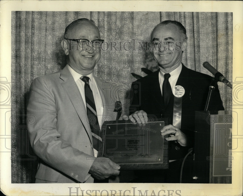 1966 Press Photo Aaron Lutz Receives Com. Service Award - RRW83641 - Historic Images