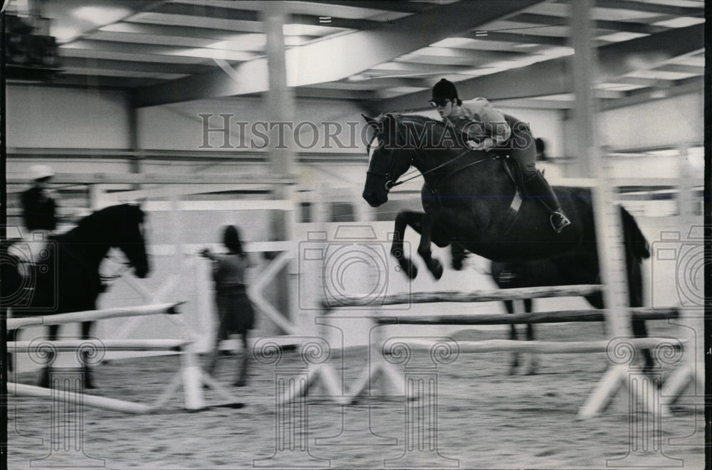 1972 Press Photo Frances Lowe Ambleside Horse Race - RRW83657 - Historic Images